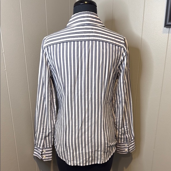 Banana Republic Navy and White Striped Women's Small Button Down Shirt - Picture 4 of 5